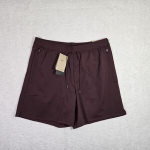 $100 Nike A.P.S Dri-FIT ADV Burgundy Versatile Shorts Mens Large FV8698-652 L